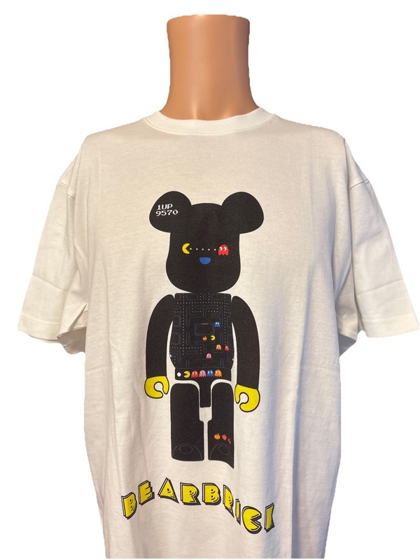 NWT Bearbrick Pac Man Medicom Toy Men’s Shirt White Size Large