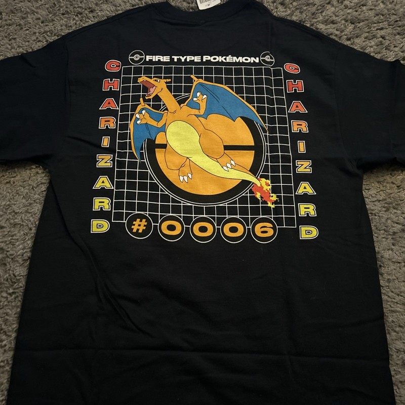 Pokemon Charizard Men's Med Fire Type Pokemon Black T-Shirt Double-Sided gallery