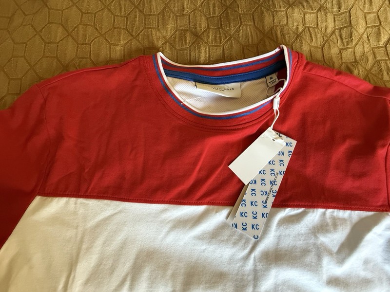 Kenneth Cole Tee Brand New Size Large gallery