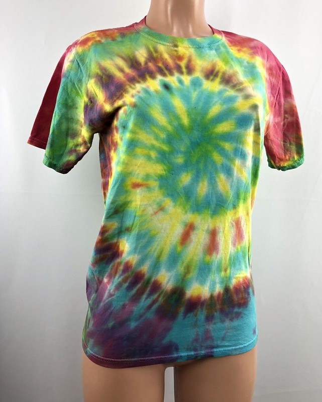Unisex Men’s Tie Dye T-Shirt Size Small Festival 60’s 70’s Rainbow Top NEW