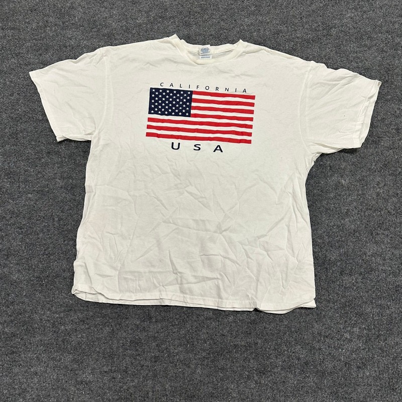 Delta Apparel T-shirt Mens Size XL White California USA American Flag Graphic