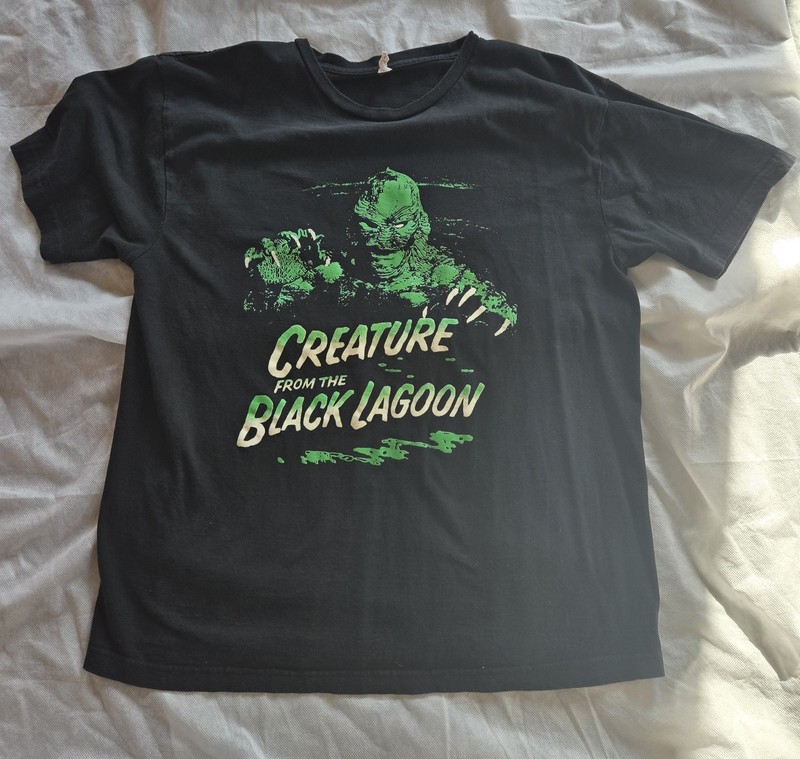 Creature from the Black Lagoon T-Shirt Size XL Pet And Smoke Free Home