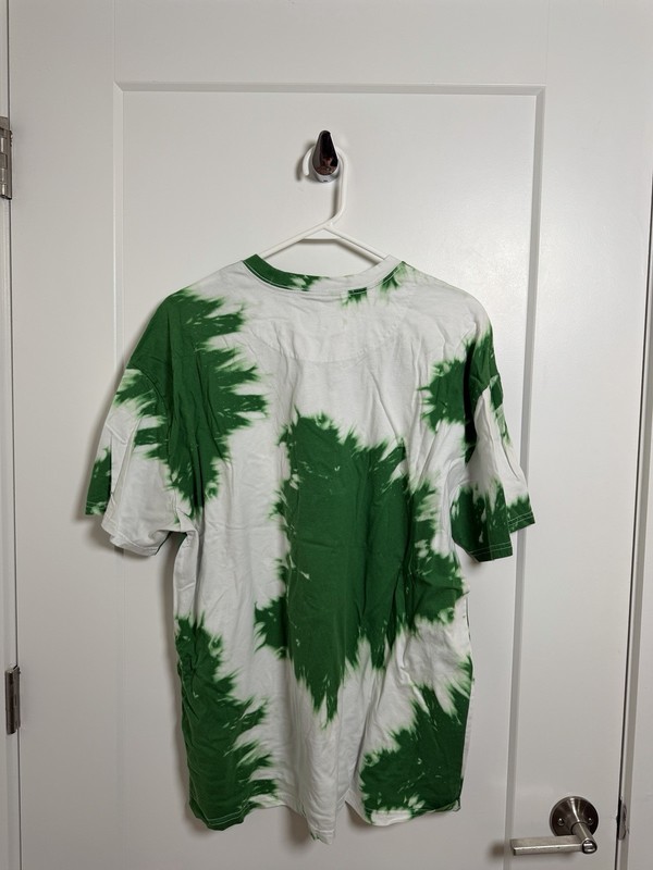 Hollister Boston Celtics NBA Tie-Dye Green/White Oversized Shirt, Size XL gallery