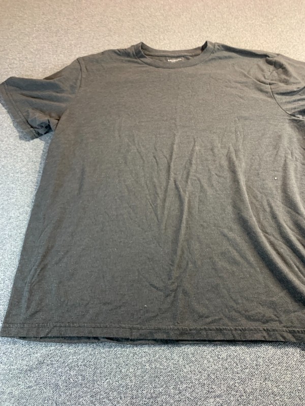 Arizona Jeans Co. T-Shirt Men’s Large Gray Crew Neck Short Sleeve Performance