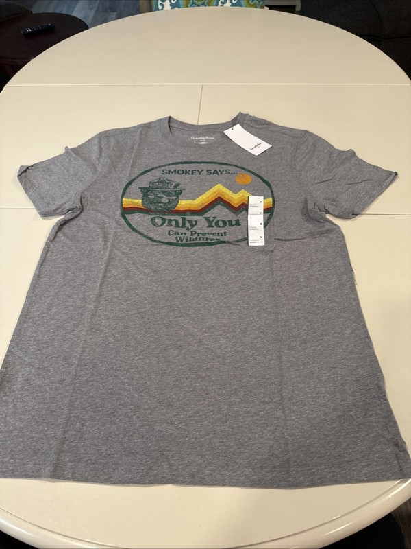 NWT Goodfellow & Co Men’s Smokey The Bear Graphic T-Shirt Grey Size M