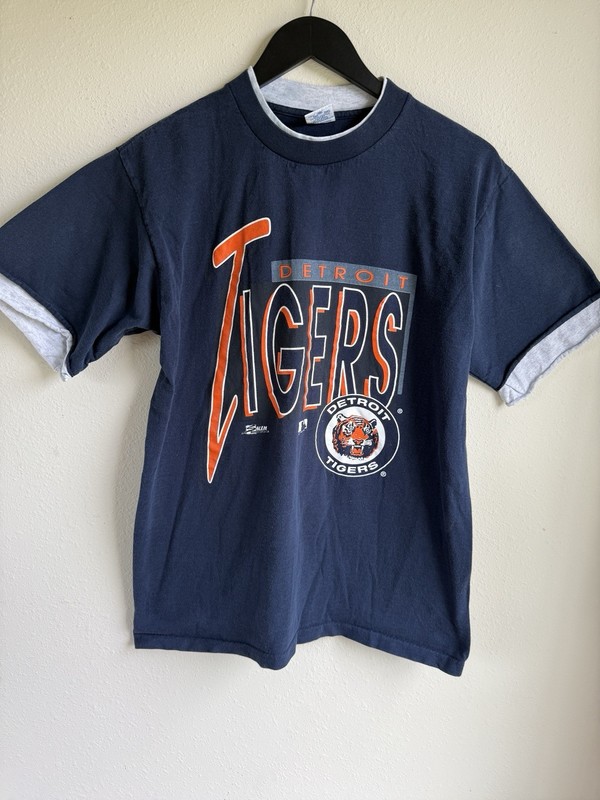 VTG Salem Sportswear Men’s Large Navy Detroit Tigers T-shirt 1992