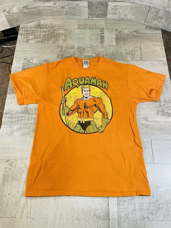 DC Comics Retro Aquaman T Shirt Adult Medium Orange Tee Superhero DCU